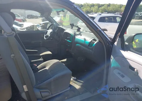 2000 Toyota Tundra Sr5 V8 из США, поврежденный, VIN 5TBRT3417YS003563